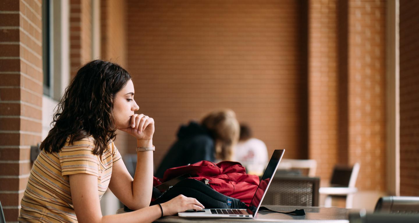 a student learning how to apply for college