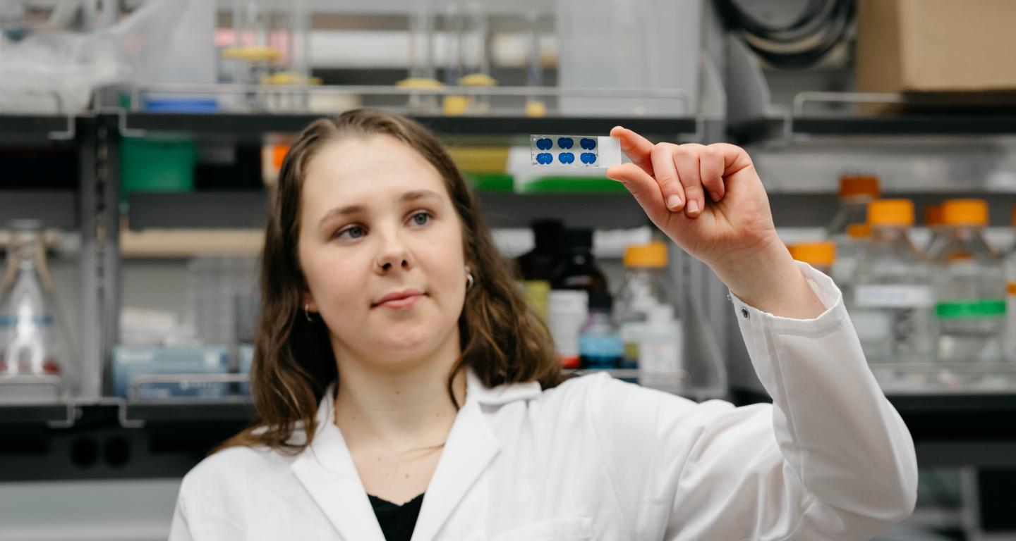 A student working toward her degree in neuroscience.