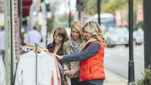 students shopping in downtown naperville